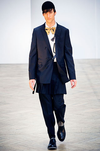 Comme des Garcons / - 2010